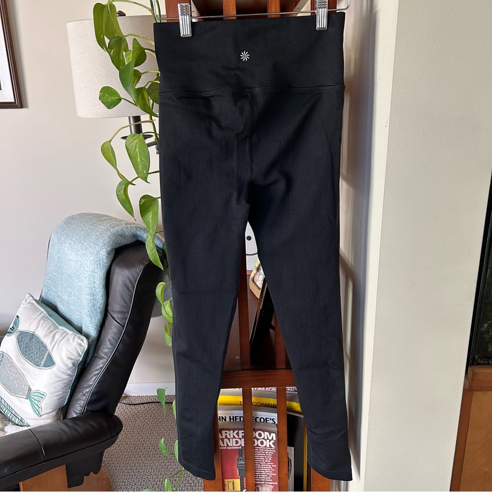 Athleta Black High Waisted Ribbed Leggings. NWOT. Size Small.